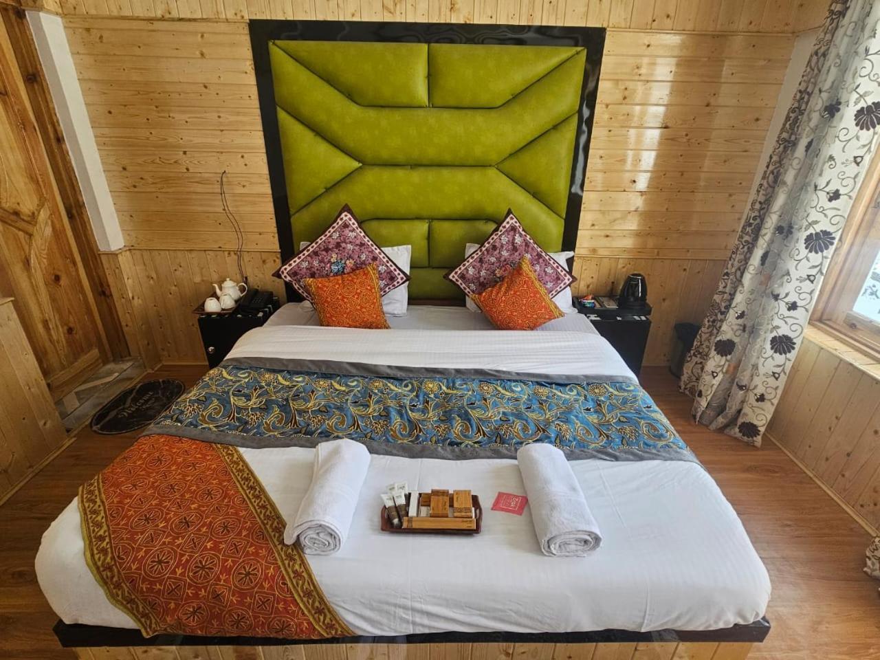 Hotel Delta View à Pahalgām Extérieur photo